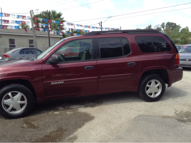 GMC Envoy XL LS 2500hd CREW CAB 4X4 Diesel SUV