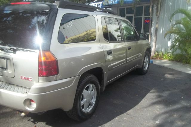 GMC Envoy XL 2003 photo 1