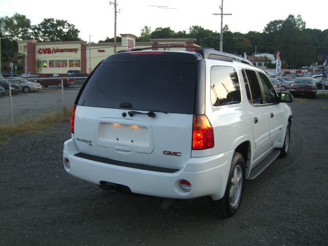 GMC Envoy XL 2003 photo 3