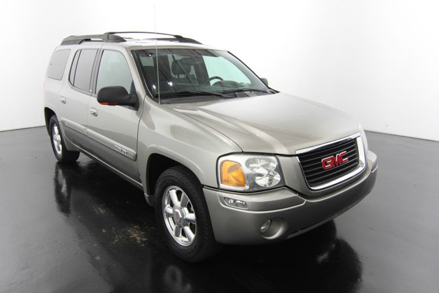 GMC Envoy XL 2003 photo 2