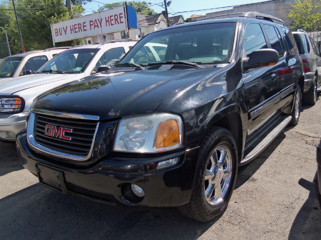 GMC Envoy XL 2003 photo 1