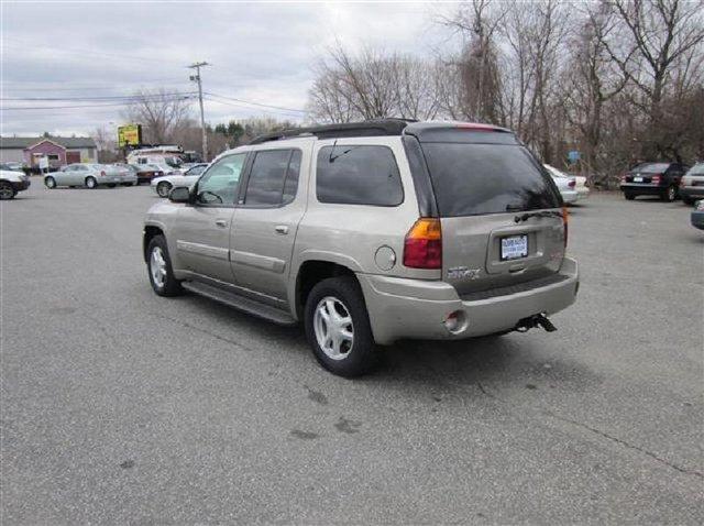 GMC Envoy XL 2003 photo 2