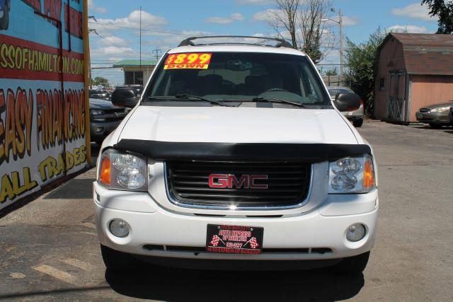 GMC Envoy XL 2003 photo 2