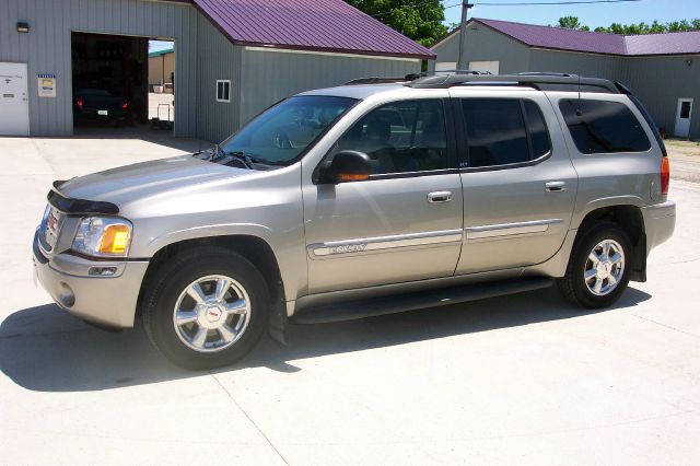 GMC Envoy XL 2003 photo 10