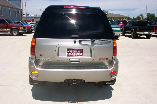 GMC Envoy XL 2003 photo 3