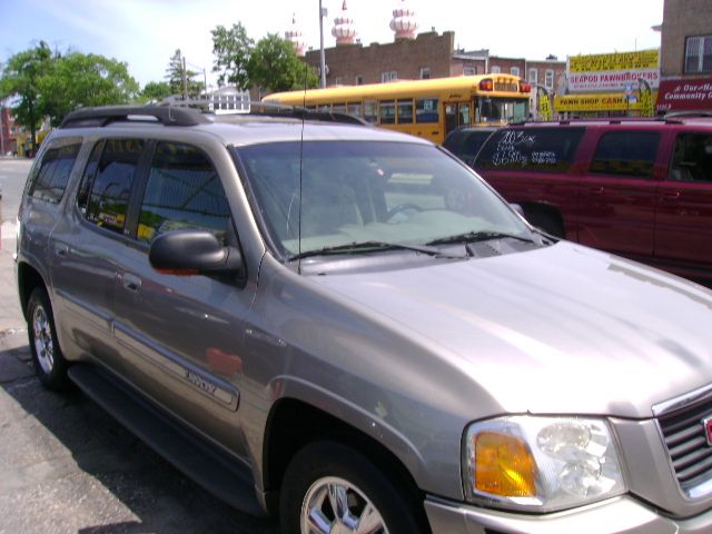 GMC Envoy XL 2003 photo 3