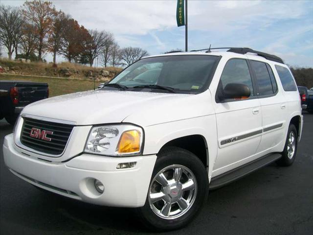 GMC Envoy XL 2004 photo 0