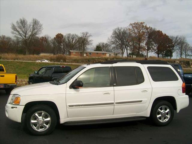 GMC Envoy XL 2004 photo 1