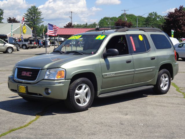 GMC Envoy XL 2004 photo 4