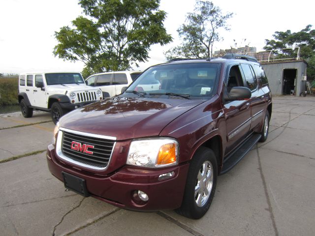 GMC Envoy XL 2004 photo 1