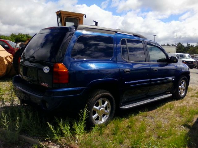 GMC Envoy XL 2004 photo 4