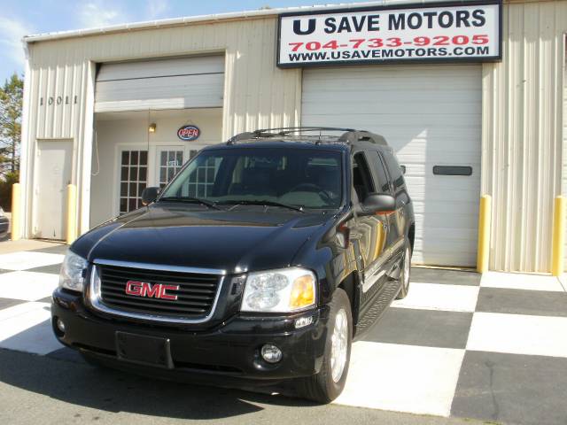 GMC Envoy XL 2004 photo 2