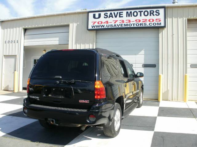 GMC Envoy XL SLT Sport Utility