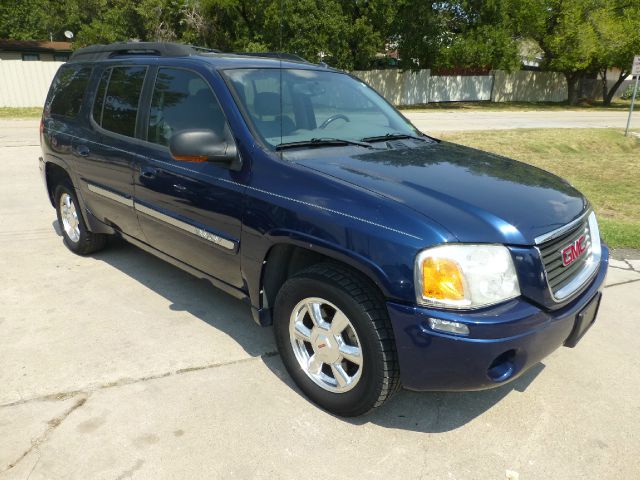 GMC Envoy XL 2004 photo 1