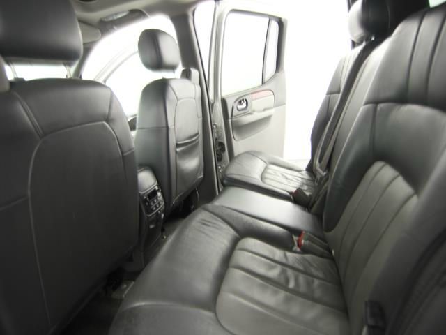 GMC Envoy XL 2004 photo 18