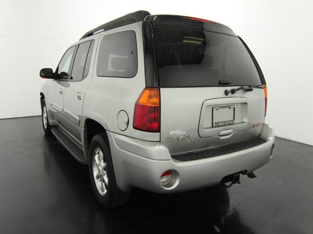 GMC Envoy XL 2004 photo 20