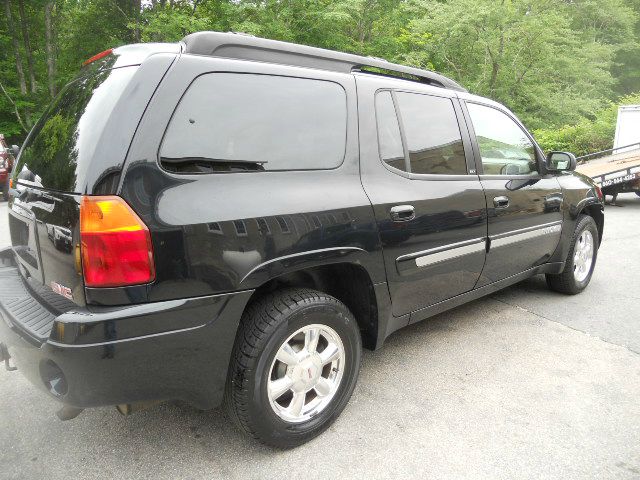 GMC Envoy XL 2004 photo 19