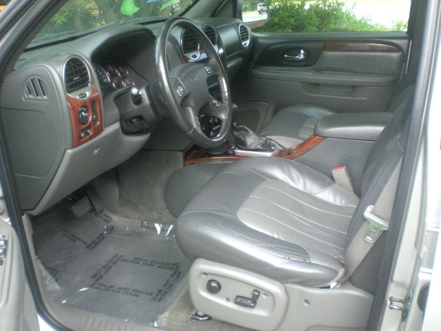 GMC Envoy XL 2004 photo 16