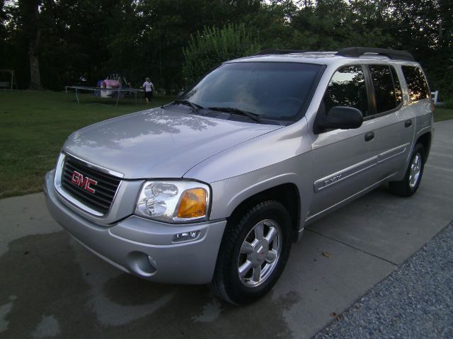 GMC Envoy XL 2004 photo 4