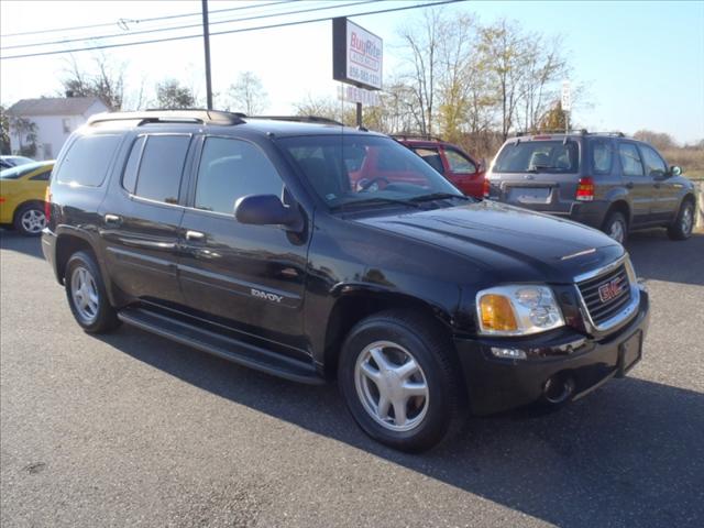 GMC Envoy XL 2004 photo 2