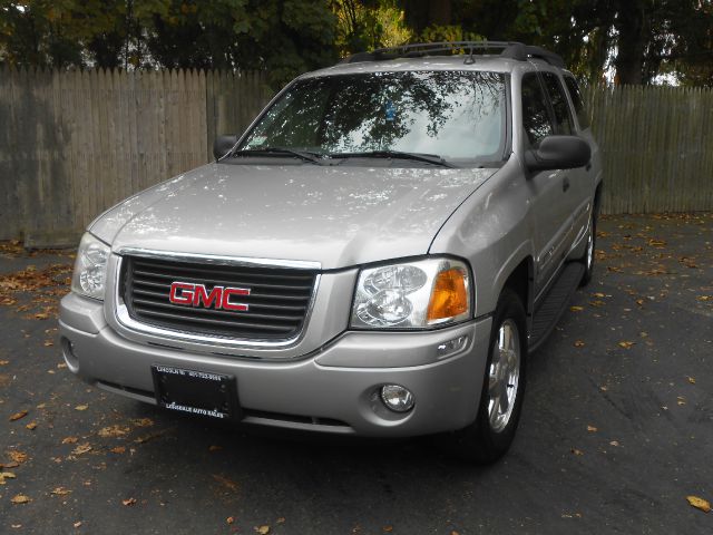 GMC Envoy XL 2004 photo 1