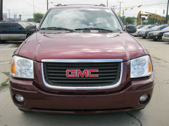 GMC Envoy XL 2004 photo 2