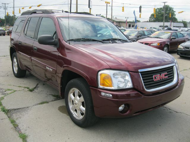 GMC Envoy XL 2004 photo 3