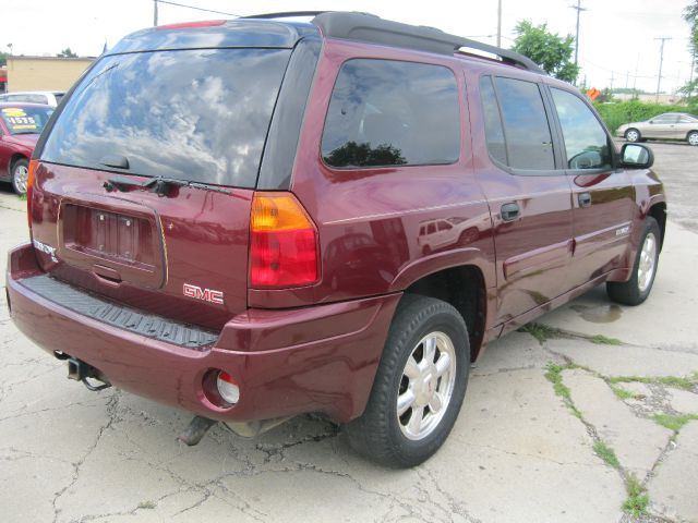 GMC Envoy XL 2004 photo 4