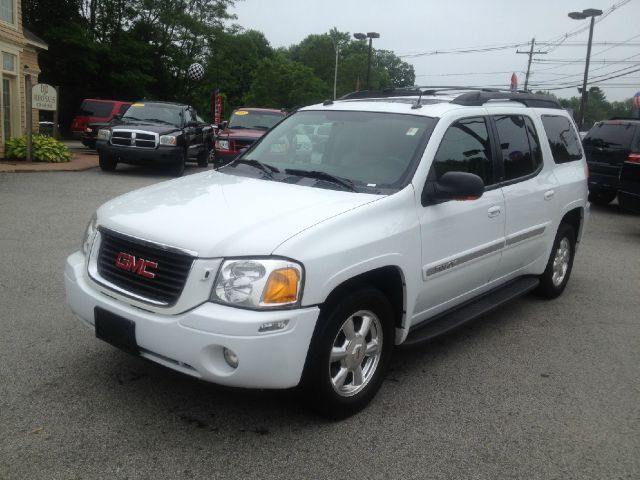 GMC Envoy XL LS 2500 HD SUV