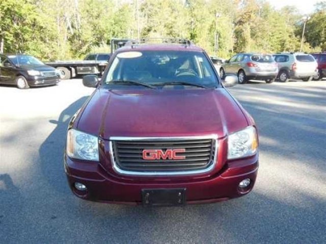 GMC Envoy XL 2005 photo 1