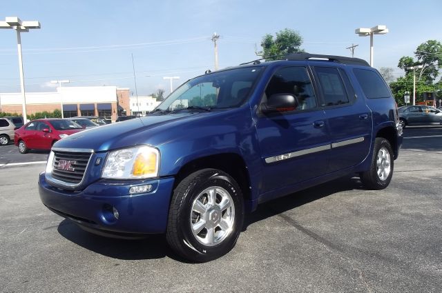 GMC Envoy XL 2005 photo 1