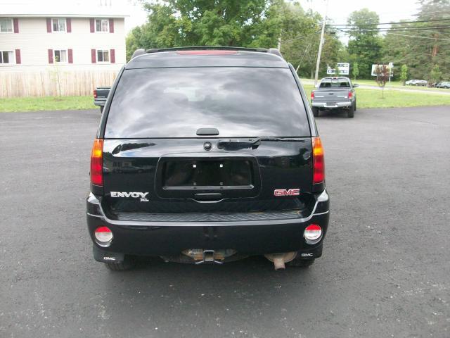 GMC Envoy XL 2005 photo 5