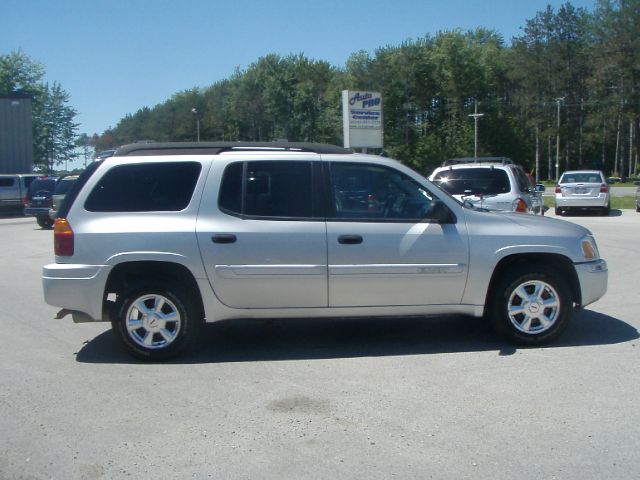 GMC Envoy XL 2005 photo 1