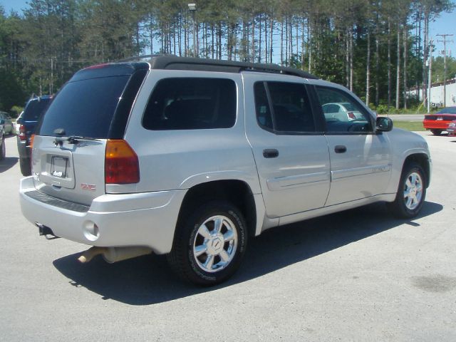 GMC Envoy XL 2005 photo 3