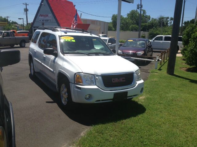 GMC Envoy XL 2005 photo 1