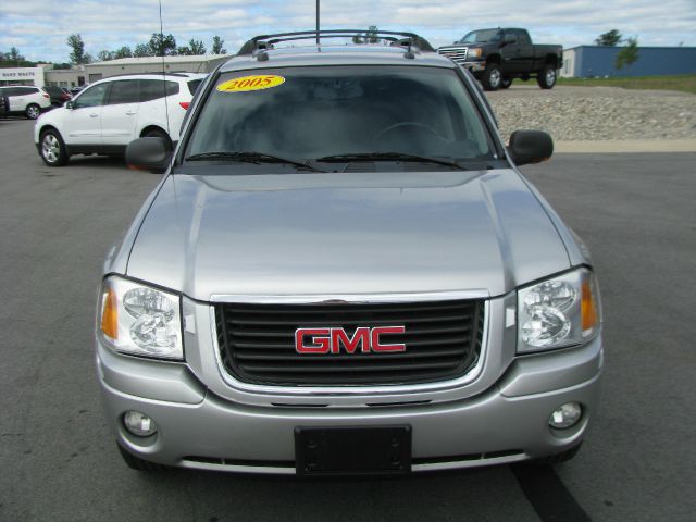 GMC Envoy XL 2005 photo 1