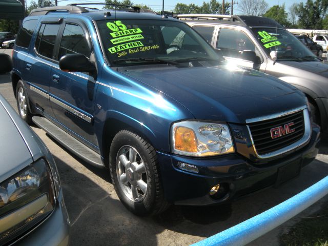 GMC Envoy XL LS 2500 HD SUV