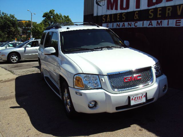 GMC Envoy XL 2005 photo 1