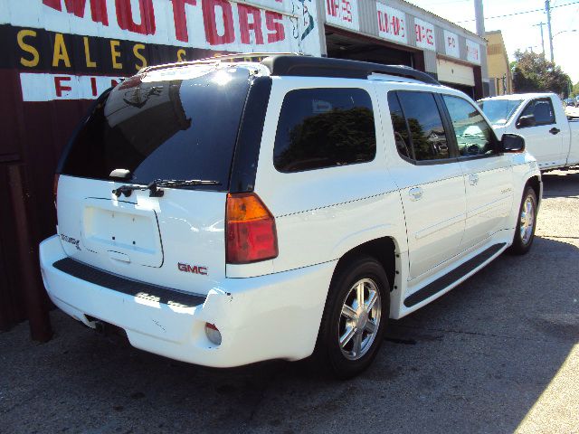 GMC Envoy XL 2005 photo 3