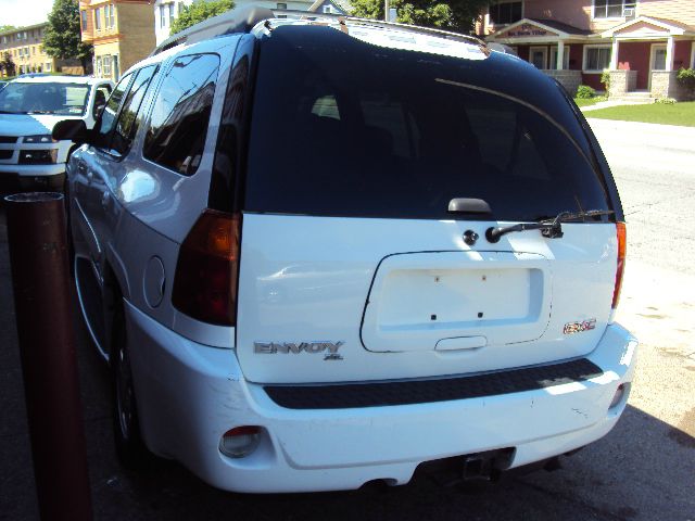 GMC Envoy XL 2005 photo 4