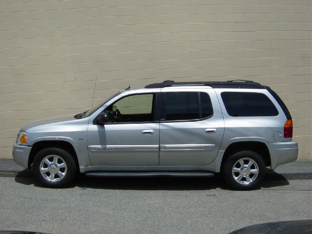 GMC Envoy XL 2005 photo 14