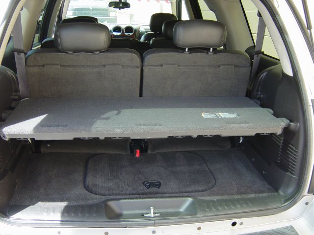 GMC Envoy XL 2005 photo 4