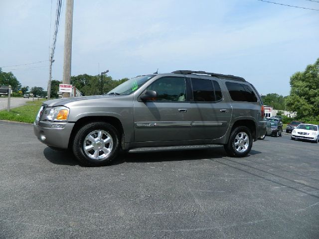 GMC Envoy XL 2005 photo 2