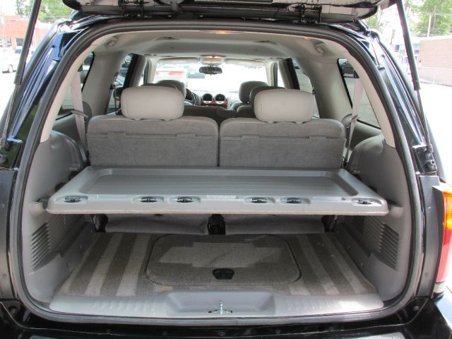 GMC Envoy XL 2005 photo 14