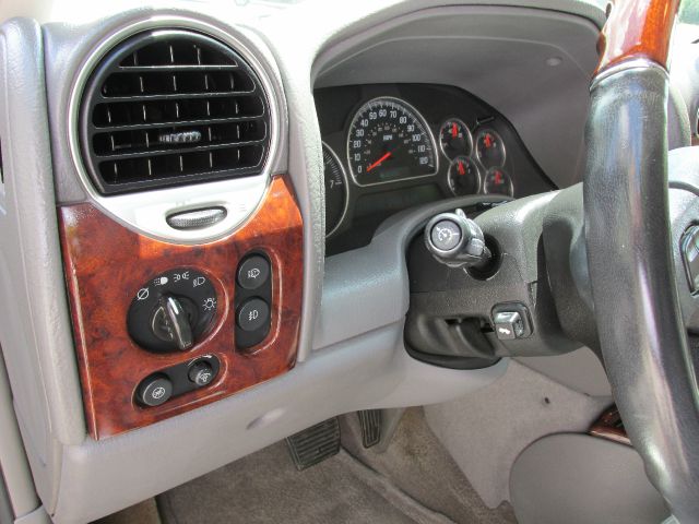 GMC Envoy XL 2005 photo 19