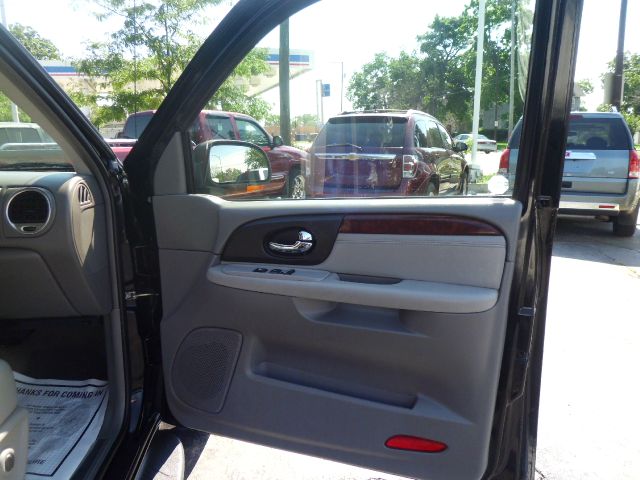 GMC Envoy XL 2005 photo 1