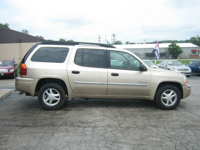 GMC Envoy XL 2006 photo 12