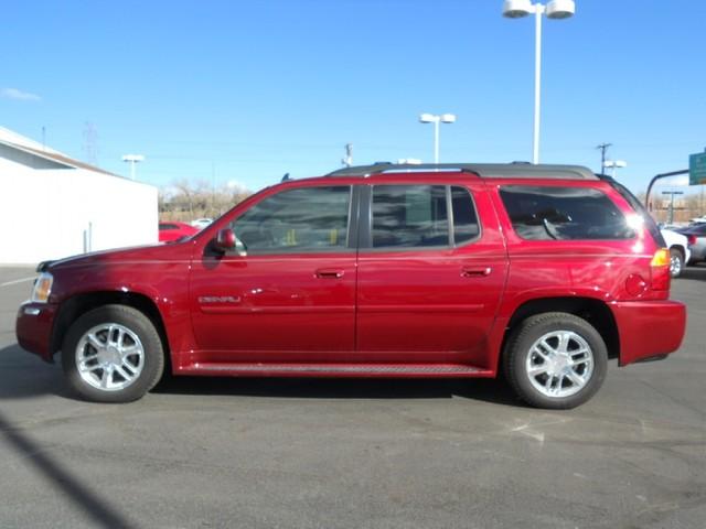 GMC Envoy XL 2006 photo 3