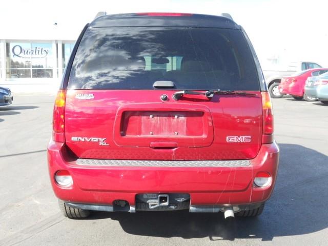 GMC Envoy XL 2006 photo 0