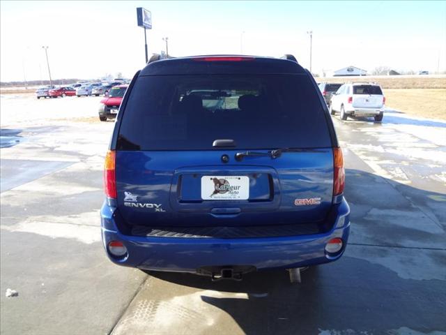 GMC Envoy XL 2006 photo 3